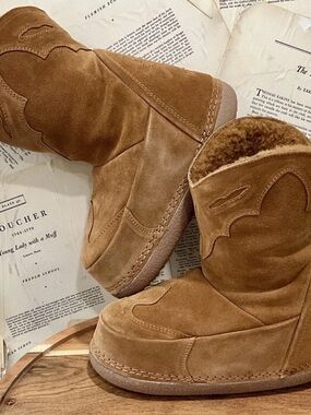 Free People Inuikii Cozy Cowboy Boots Puffy Snow Sherpa Lined Brown